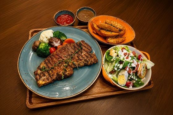 60th Anniversary - Charcoal Grilled Lamb Shoulder and Smoky Barbecue Sauce - آماري جوهور باهرو