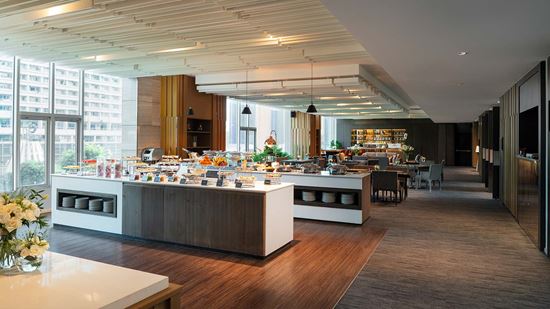 Club Siraa Buffet Counter