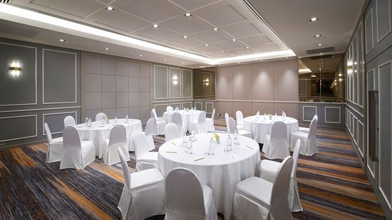 Anodard I - Round Table Set Up