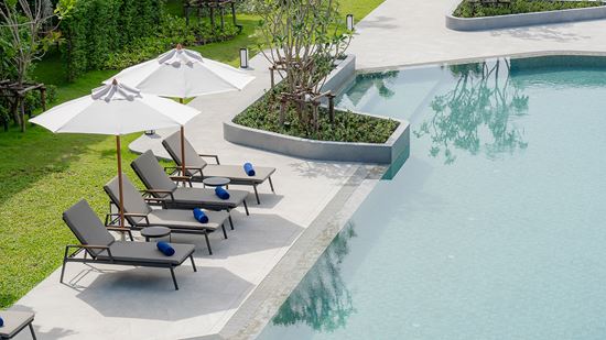 Garden Wing swimming pool