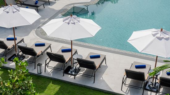 Garden Wing swimming pool