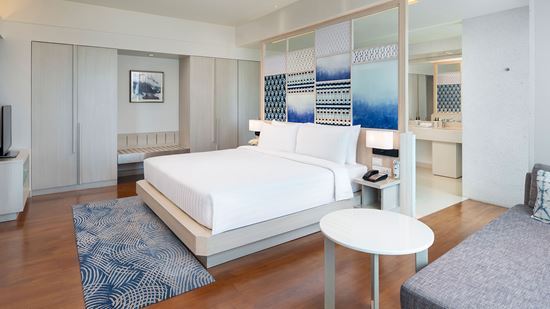 Club Executive Ocean Family Bedroom