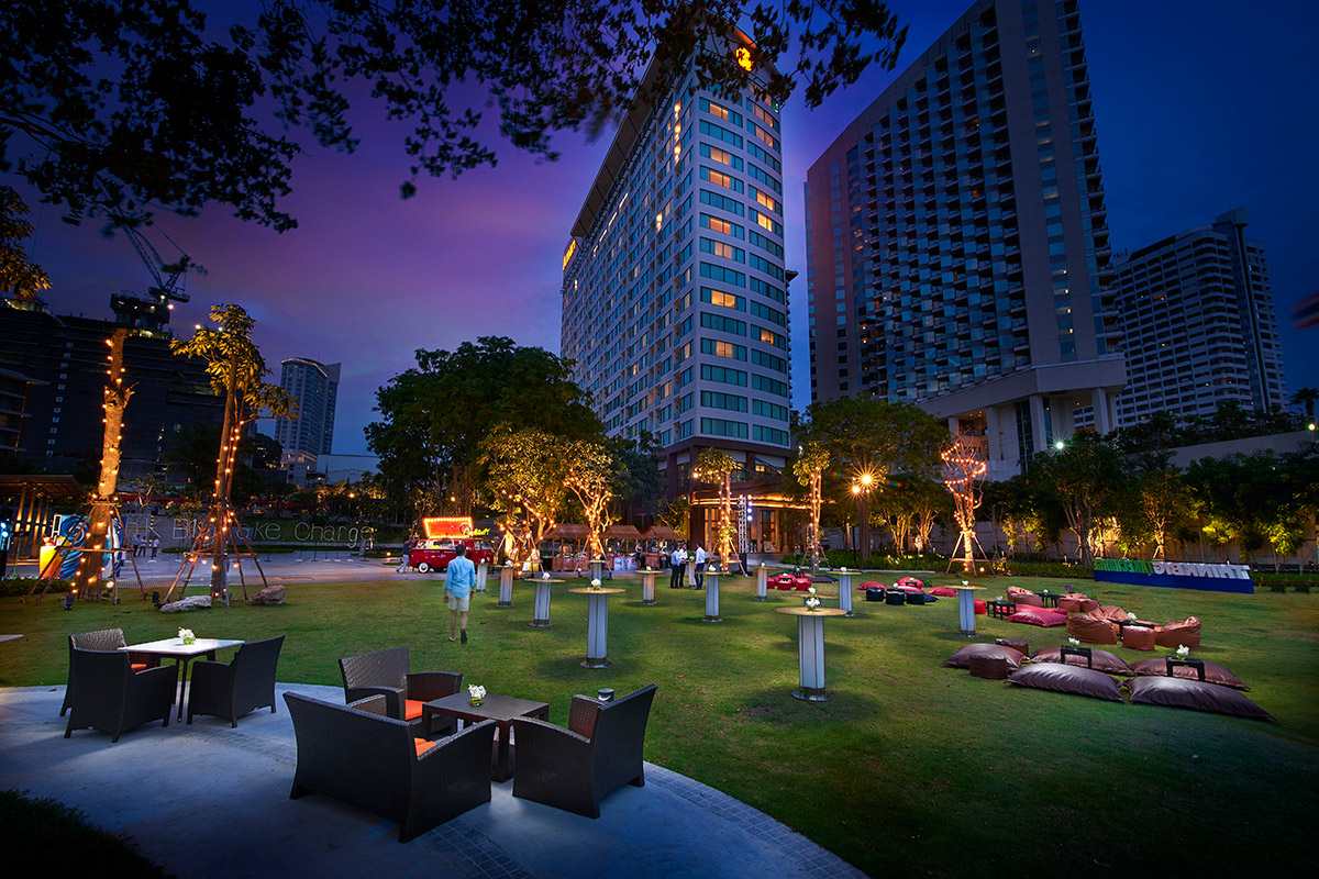 Beach Lawn